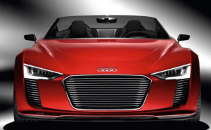 Новый спортивный гибрид – Audi E-tron Spyder